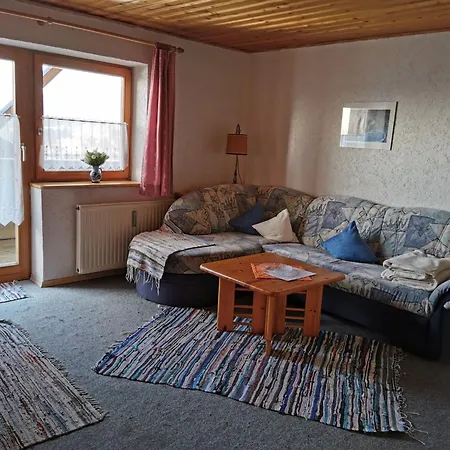 Mit Komplett Eingerichteter Kuechenzeile Im Wohnraum By Interhome * هايدموهله