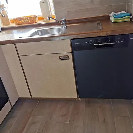 شقة Mit Komplett Eingerichteter Kuechenzeile Im Wohnraum By Interhome *