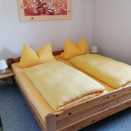 شقة Mit Komplett Eingerichteter Kuechenzeile Im Wohnraum By Interhome *
