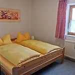 Mit Komplett Eingerichteter Kuechenzeile Im Wohnraum By Interhome 公寓 *