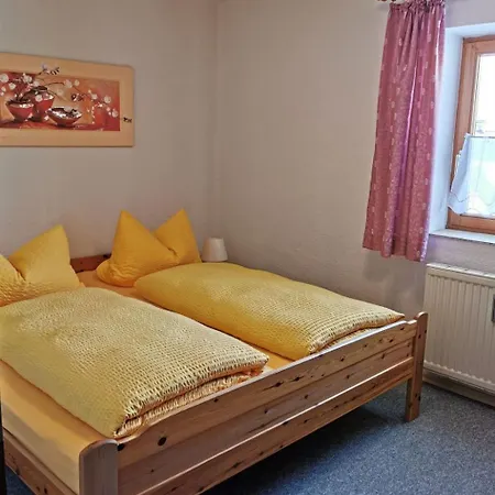 Mit Komplett Eingerichteter Kuechenzeile Im Wohnraum By Interhome Lägenhet *