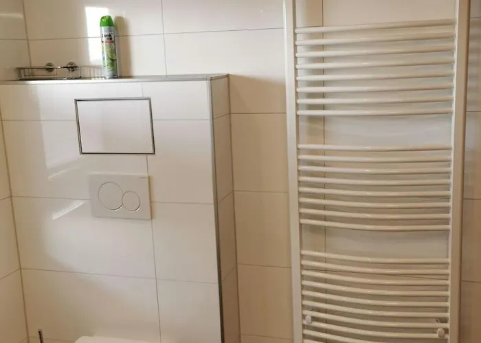 Mit Komplett Eingerichteter Kuechenzeile Im Wohnraum By Interhome 아파트